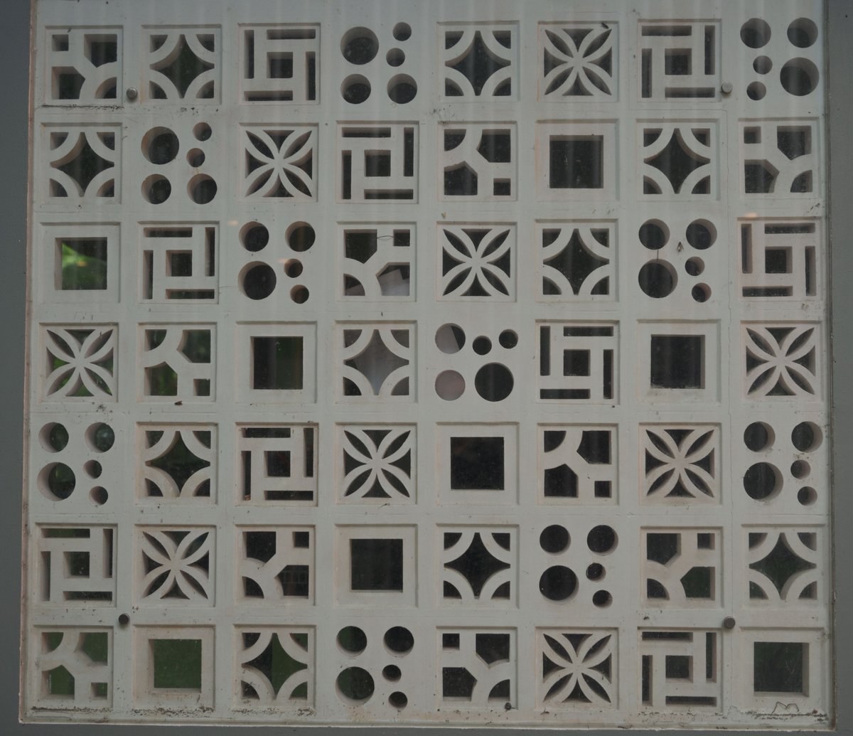 Cobogó wall — one mould, a whole façade